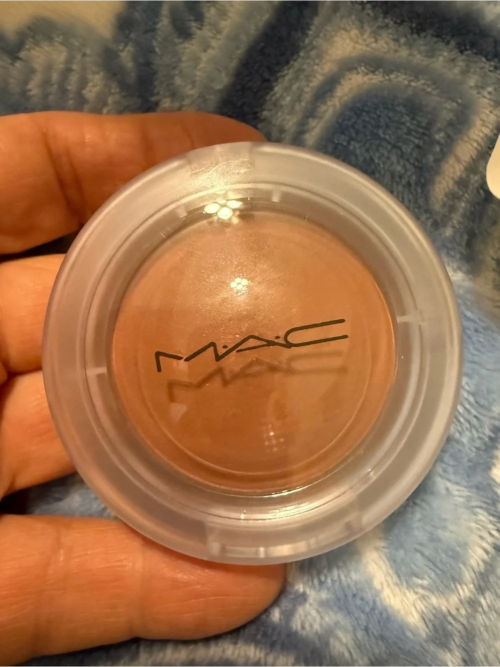 MAC Cosmetics Glowplay Cushiony Blush — Ginger Luck color